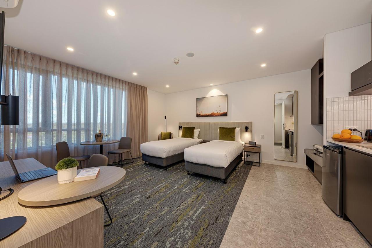 Littomore Suites Kingswood Penrith Ngoại thất bức ảnh